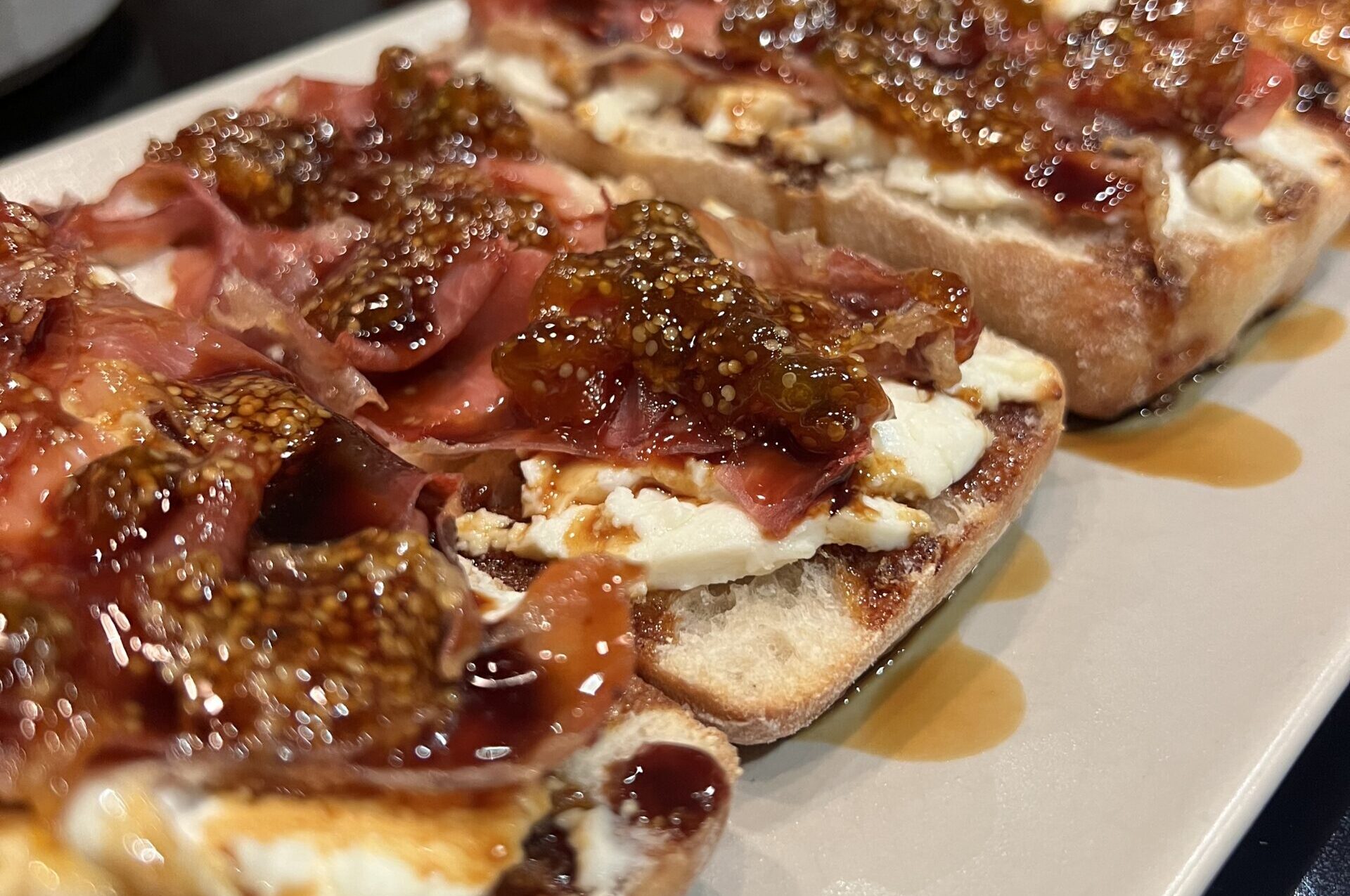 Baguette aux cerises de terre et balsamique à l’érable